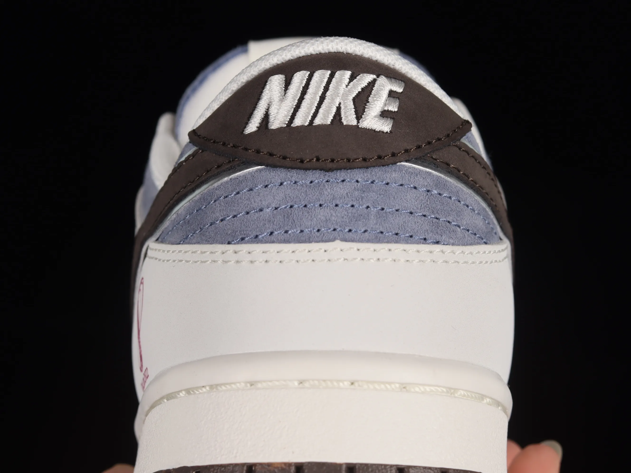 All Categories Nk SB Dunk Series Nk SB Dunk Low Low-top sneakers Nk SB Dunk Low World Cup themed SB low-top sports and leisure sneakers AT2022-666